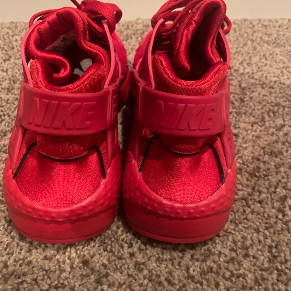 New - Red Nike Huaraches sz. 5.5y - Picture 4 of 5